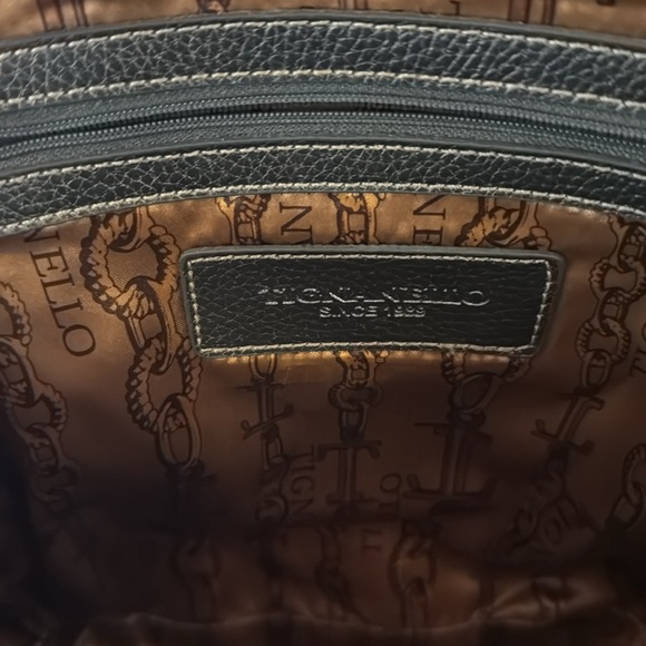 TIGANANELLO small women’s/girls backpack with minimal defaults - Picture 8 of 8